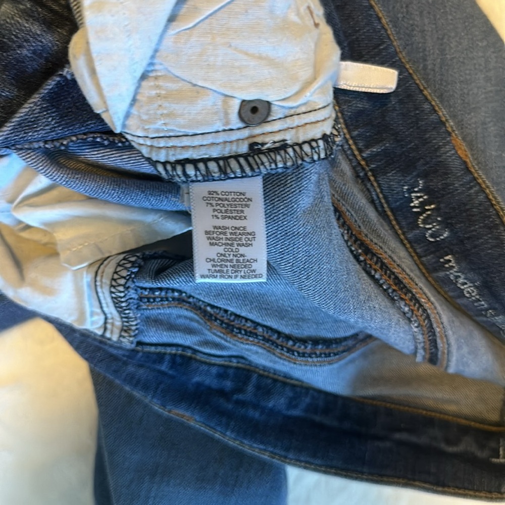 Ann Taylor Loft Jeans - Picture 3 of 7